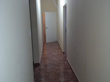 Casa en venta - 4 Dormitorios 3 Baños - Local - 257Mts2 - San Luis