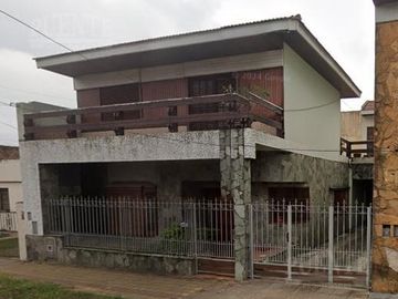 Casa en Banfield Este