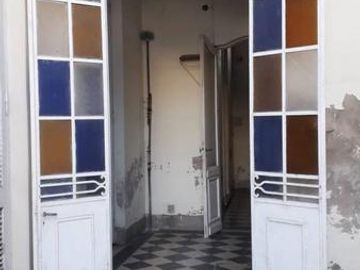 Se vende casa sobre 25 de mayo 2100