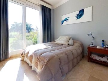 Casa en  Buenos Aires Golf - Bella Vista-  vista golf