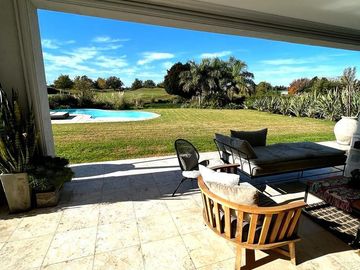 Casa en  Buenos Aires Golf - Bella Vista-  vista golf