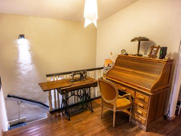 VENTA - Casa al frente de 3 dormitorios, cochera y jardín - Azcuénaga, Rosario.