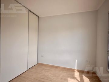 Casa PH en Ituzaingó 5 ambientes con patio y parrilla, 4 dormitorios, 2 baños