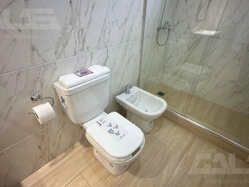 Casa PH en Ituzaingó 5 ambientes con patio y parrilla, 4 dormitorios, 2 baños