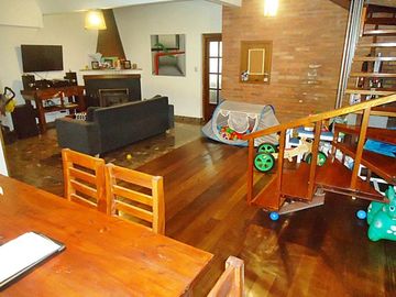 VENTA CASA 4 AMBIENTES EN VICENTE LÓPEZ