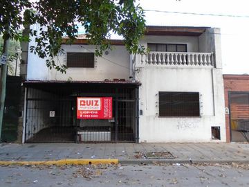 VENTA CASA 4 AMBIENTES EN VICENTE LÓPEZ