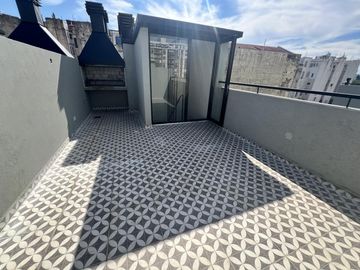2 ambientes duplex a estrenar, con terraza y parrilla.