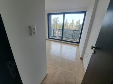 DEPARTAMENTO VENTA SEMIPISO 2 DORM BALCON AV. POETA LUGONES NUEVA CORDOBA