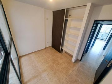 DEPARTAMENTO VENTA SEMIPISO 2 DORM BALCON AV. POETA LUGONES NUEVA CORDOBA