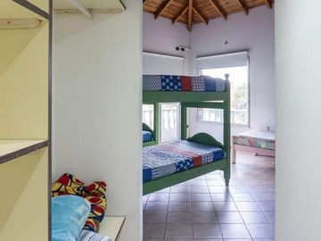 Casa en venta - 4 Dormitorios 4 Baños - 880Mts2 - Pilar