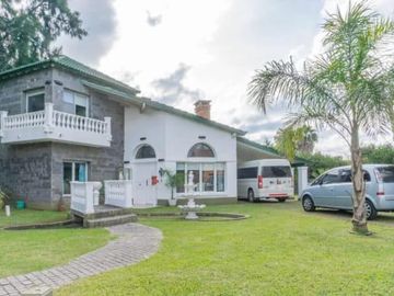 Casa en venta - 4 Dormitorios 4 Baños - 880Mts2 - Pilar