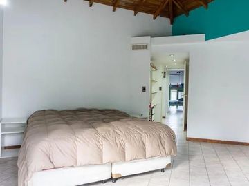 Casa en venta - 4 Dormitorios 4 Baños - 880Mts2 - Pilar