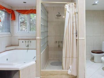 Casa en venta - 4 Dormitorios 4 Baños - 880Mts2 - Pilar