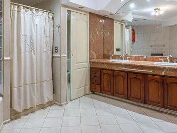 Casa en venta - 4 Dormitorios 4 Baños - 880Mts2 - Pilar