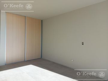 Departamento en venta de 5 ambientes en Bariloche sobre costa de lago