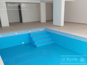 Departamento en venta de 5 ambientes en Bariloche sobre costa de lago