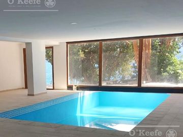Departamento en venta de 5 ambientes en Bariloche sobre costa de lago