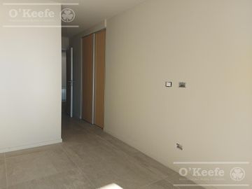 Departamento en venta de 5 ambientes en Bariloche sobre costa de lago