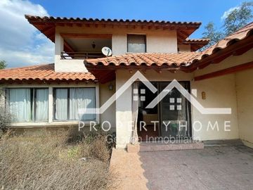 OPORTUNIDAD: CASA PARA REMODELAR 5D, POLO 1 PIEDRA ROJA