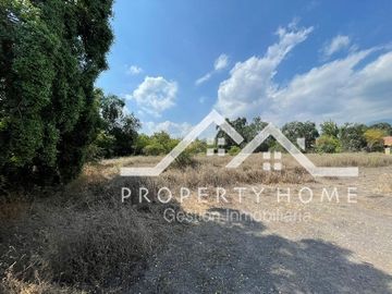 OPORTUNIDAD: CASA PARA REMODELAR 5D, POLO 1 PIEDRA ROJA