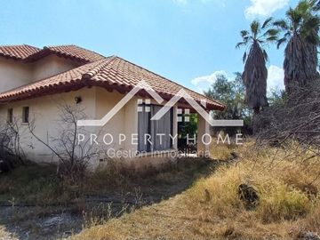 OPORTUNIDAD: CASA PARA REMODELAR 5D, POLO 1 PIEDRA ROJA