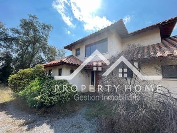 OPORTUNIDAD: CASA PARA REMODELAR 5D, POLO 1 PIEDRA ROJA