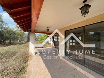 OPORTUNIDAD: CASA PARA REMODELAR 5D, POLO 1 PIEDRA ROJA