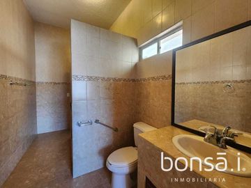 GRAN OPORTUNIDAD, Casa en VENTA dentro de Privada - Chapultepec II