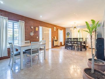 Casa en Funes norte