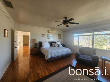 Lujosa casa en VENTA ubicada en Comercial Chapultepec Sec. I