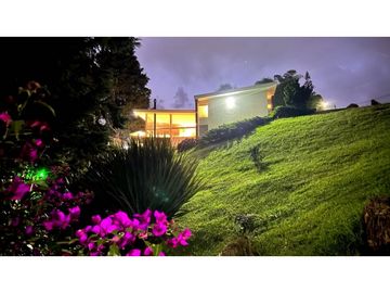 Casa Campestre Parcelación Sector Aeropuerto (Rionegro)