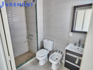 Av Rivadavia al 6100  monoambiente divisible en venta en Caballito con balcon