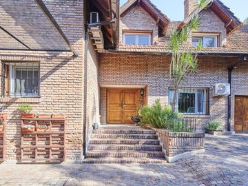 Casa en venta en Las Lomas de San Isidro