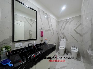 Casa en venta, 6 ambientes. Terralagos, Canning