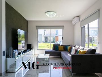 Casa en venta, 6 ambientes. Terralagos, Canning