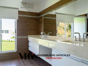 Casa en venta, 6 ambientes. Terralagos, Canning