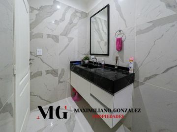 Casa en venta, 6 ambientes. Terralagos, Canning