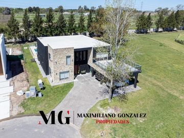 Casa en venta, 6 ambientes. Terralagos, Canning
