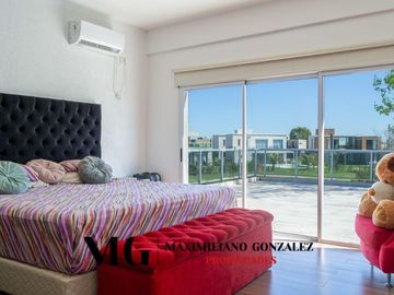 Casa en venta, 6 ambientes. Terralagos, Canning