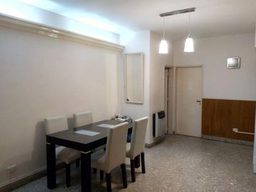 Mercedes 2300 - Departamento 2 Ambientes con Patio - Villa Devoto