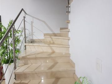 Vendo casa conjunto  Castellana Real