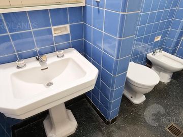 venta PH en PB al FRENTE con cochera, patio  y jardín ENTRADA INDEPENDIENTE