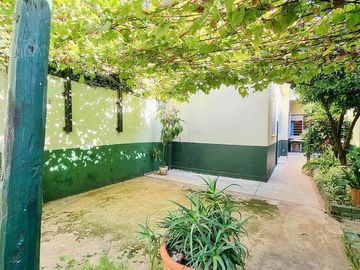 venta PH en PB al FRENTE con cochera, patio  y jardín ENTRADA INDEPENDIENTE