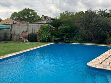 Quinta en venta - 6 dormitorios 5 baños - pileta - 3742 mts2 - Moreno