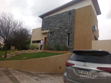 Venta - Casa de 3 dor. - Villa Allende - Terrazas de Villa Allende