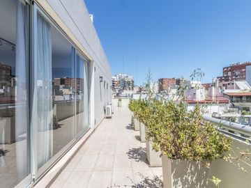 Semipiso 2 Ambientes con Balcón Terraza, cochera y parilla Belgrano APTO CREDITO y profesional