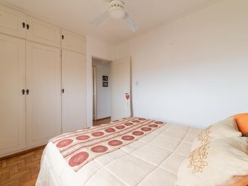 Departamento  de 3 dormitorios con ascensor piso alto Barrio  7 jefes