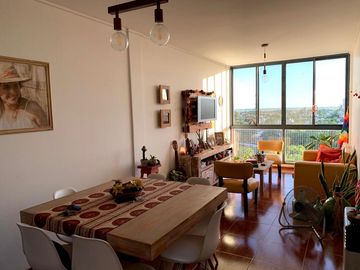 Departamento  de 3 dormitorios con ascensor piso alto Barrio  7 jefes