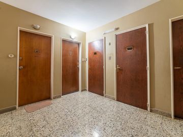 Departamento  de 3 dormitorios con ascensor piso alto Barrio  7 jefes