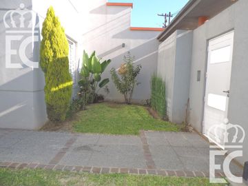 Venta - Casa -  Hermosa - Lanús Este